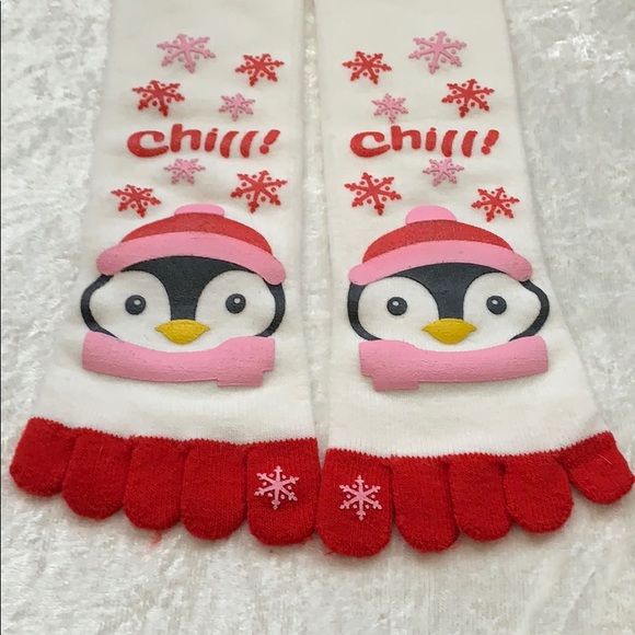 Toe Socks with Penguin Winter design - Picture 2 of 3